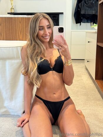 Full leaked Lillian phillips private onlyfans photo
