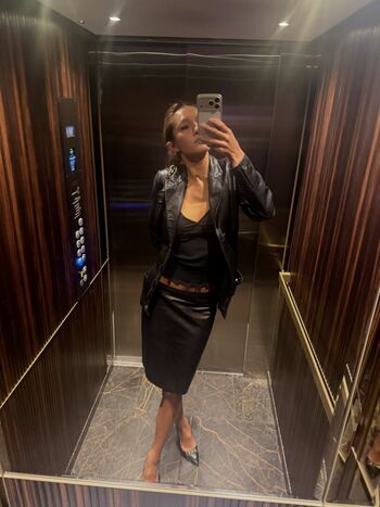 Full leaked Lily chee page private onlyfans photo