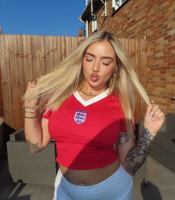 Full leaked Lilyjanexx private onlyfans photo