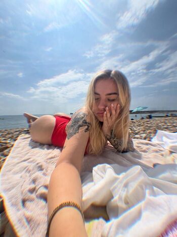 Full leaked Lilyjanexx private onlyfans photo