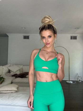 Full leaked Lindsay brewer private onlyfans photo