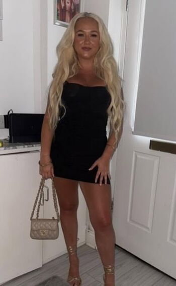 Full leaked Little blonde private onlyfans photo