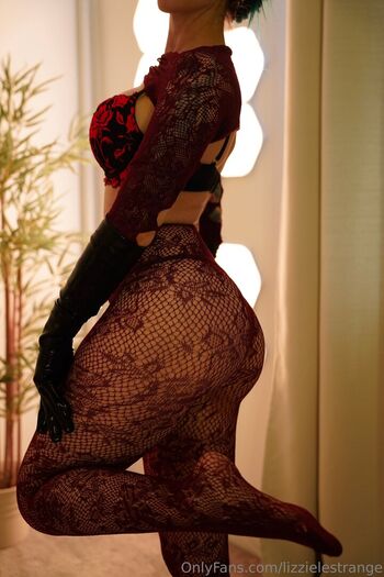 Full leaked Lizzielestrange  page private onlyfans photo