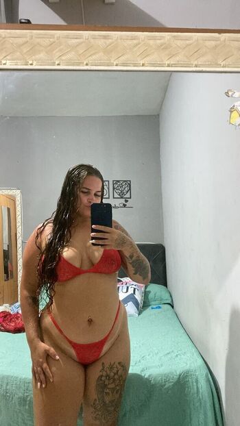 Loira_da_titan
