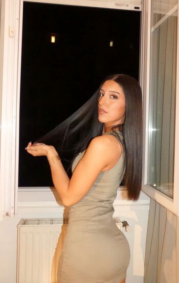 Full leaked Lola clr private onlyfans photo