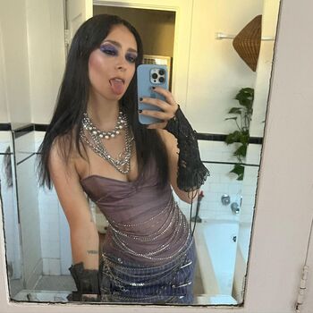 Full leaked Leidyamelia / private onlyfans photo