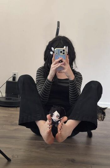 Full leaked Lolyomie page private onlyfans photo