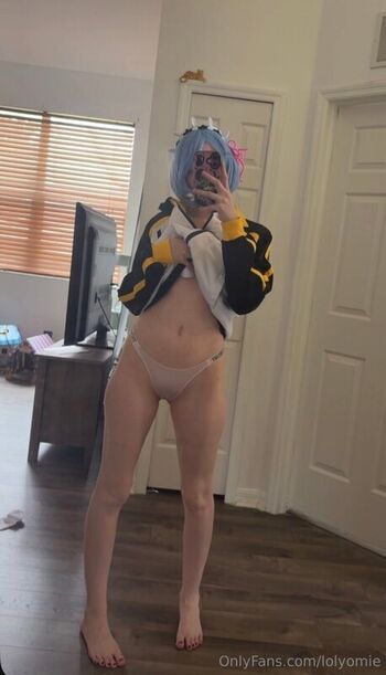 Full leaked Lolyomie page private onlyfans photo