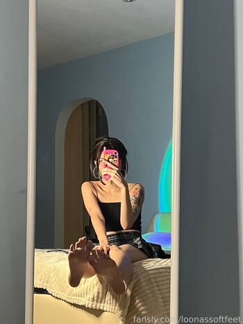 Full leaked Loonassoftfeet private onlyfans photo