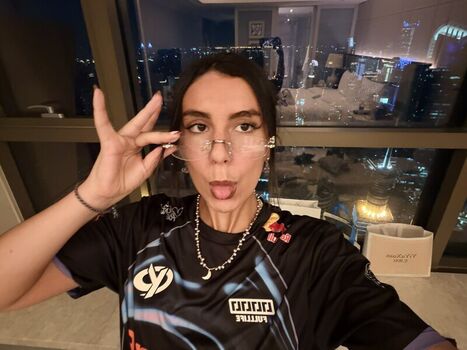 Full leaked Loupiote private onlyfans photo