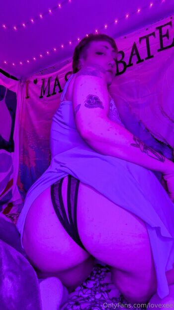 Full leaked Lovexee private onlyfans photo