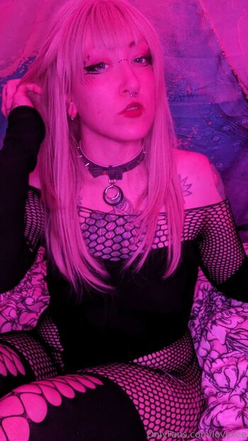 Full leaked Lovexee private onlyfans photo