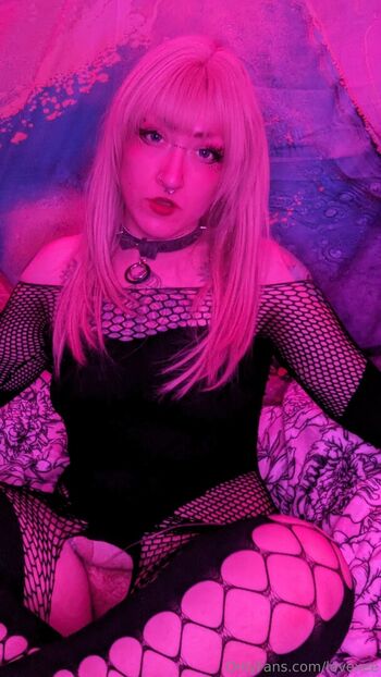 Full leaked Lovexee private onlyfans photo
