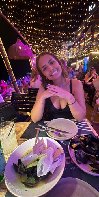 Full leaked Luana ktz page private onlyfans photo