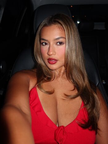 Full leaked Lucero crystal private onlyfans photo