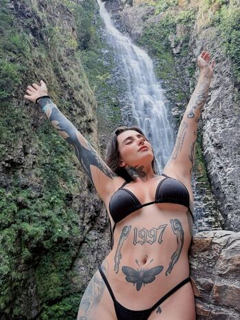 Full leaked Luluvalotta private onlyfans photo
