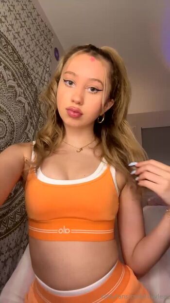 Full leaked Luvvlea page private onlyfans photo