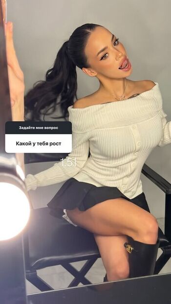 Full leaked Lyna com private onlyfans photo