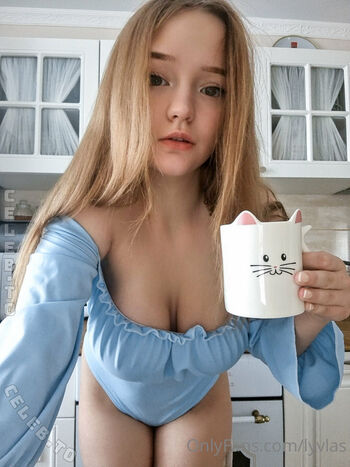 Full leaked Lyvlas private onlyfans photo