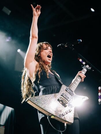 Lzzy Hale