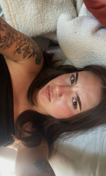 Full leaked Madiiii rose page private onlyfans photo