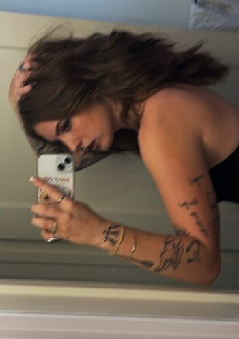 Full leaked Madiiii rose private onlyfans photo