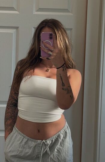 Full leaked Madiiii rose private onlyfans photo