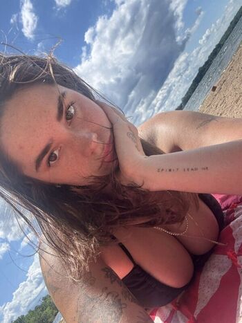 Full leaked Makenzie raine private onlyfans photo