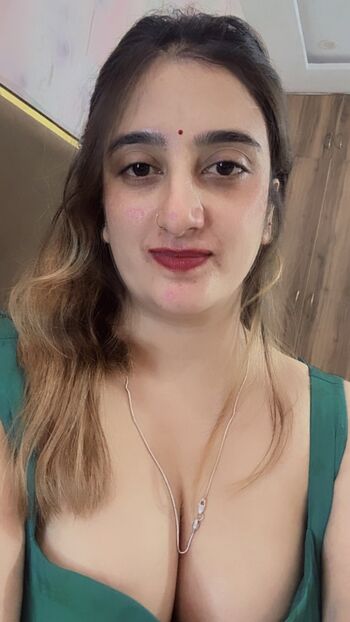 Full leaked Maya thakur private onlyfans photo