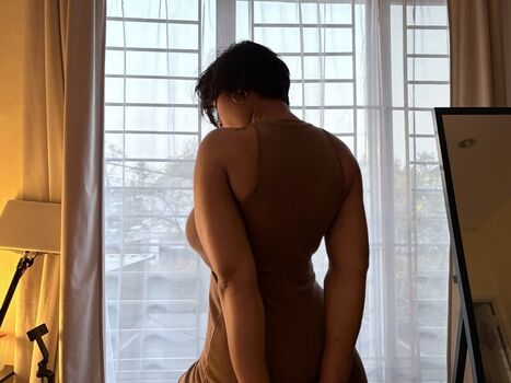 Full leaked Mba yor private onlyfans photo