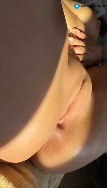 Full leaked Meldadel private onlyfans photo