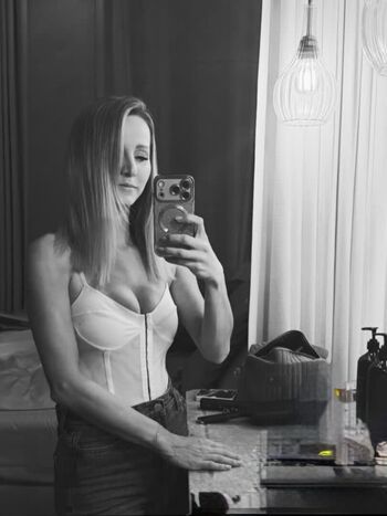Melissa Naschenweng