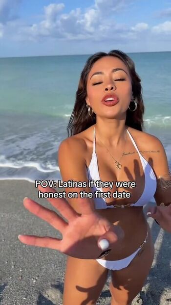 Full leaked Mexican girls page private onlyfans photo