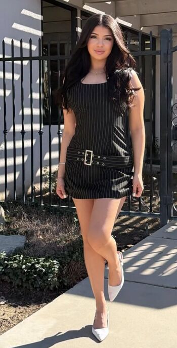 mia_krystal
