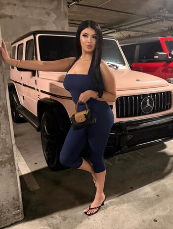 Full leaked Mia krystal private onlyfans photo