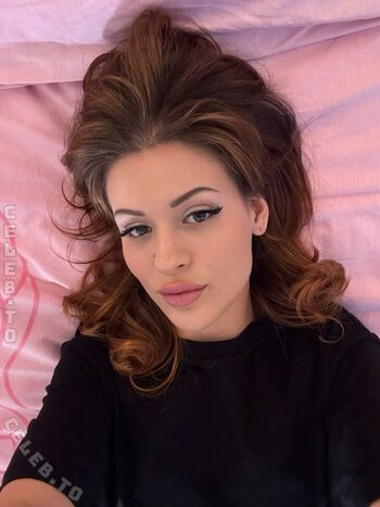 Mia Stone