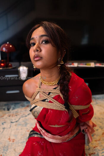 Full leaked Mia z private onlyfans photo