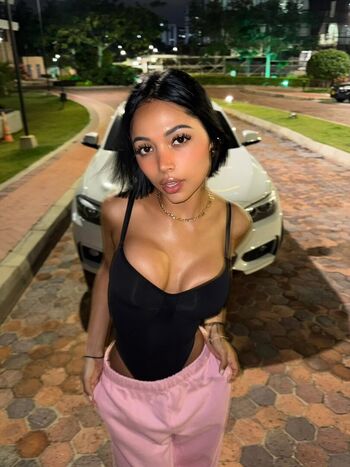 Michelle Diaz_x