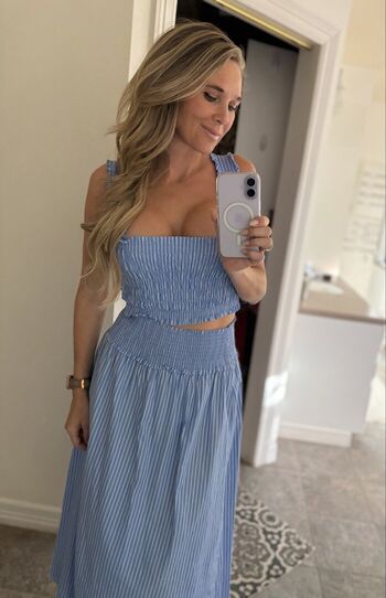 Full leaked Michellek private onlyfans photo