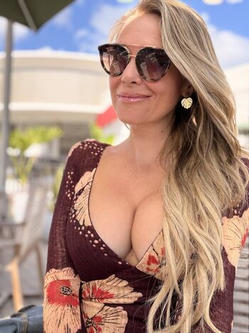 Full leaked Michellek private onlyfans photo