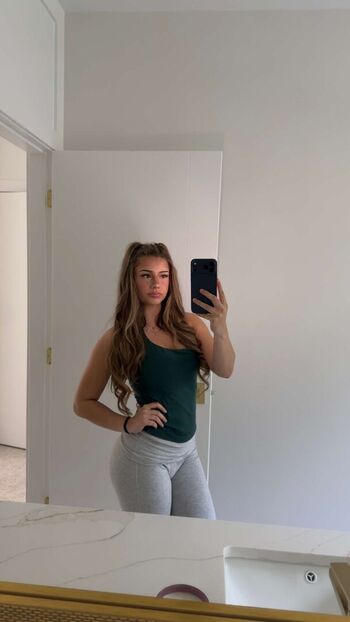 Mikayla Campinos