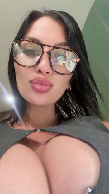 Full leaked Milagros solodujin private onlyfans photo