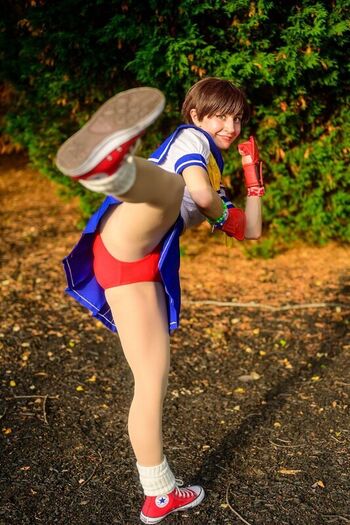 mimidoescosplay
