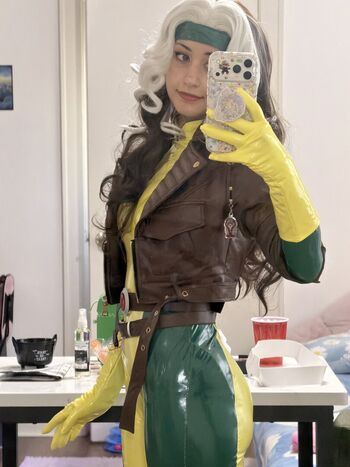 Full leaked Mimidoescosplay private onlyfans photo