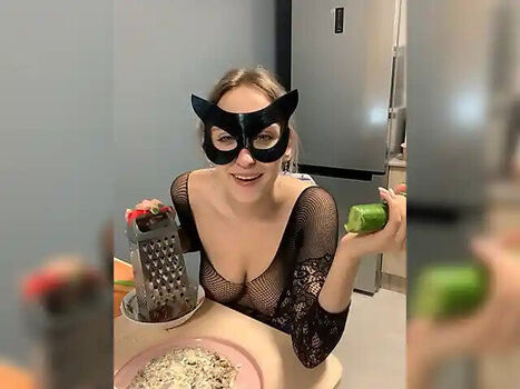 Full leaked Miras private onlyfans photo