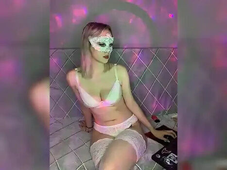 Full leaked Miras private onlyfans photo