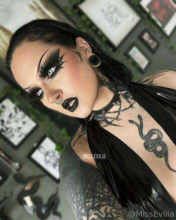 Full leaked Misseviliafree private onlyfans photo