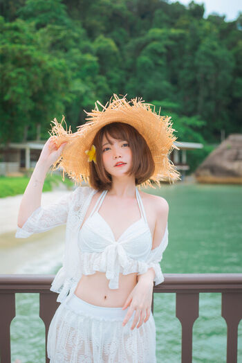 Full leaked Miu cosplayer  page private onlyfans photo