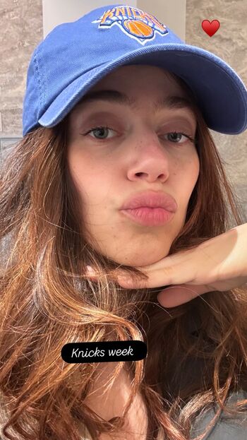 Molly Gordon