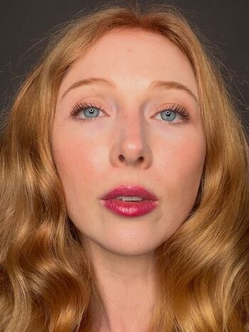 Molly Quinn